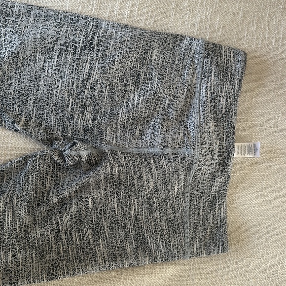 Ivivva Leggings Size 10 - Picture 4 of 5